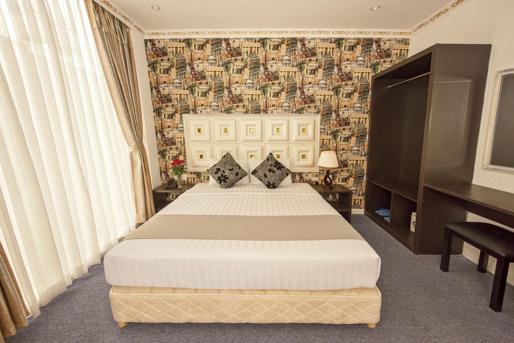 Golden Crown Hotel Ho Chi Minh City Exterior photo