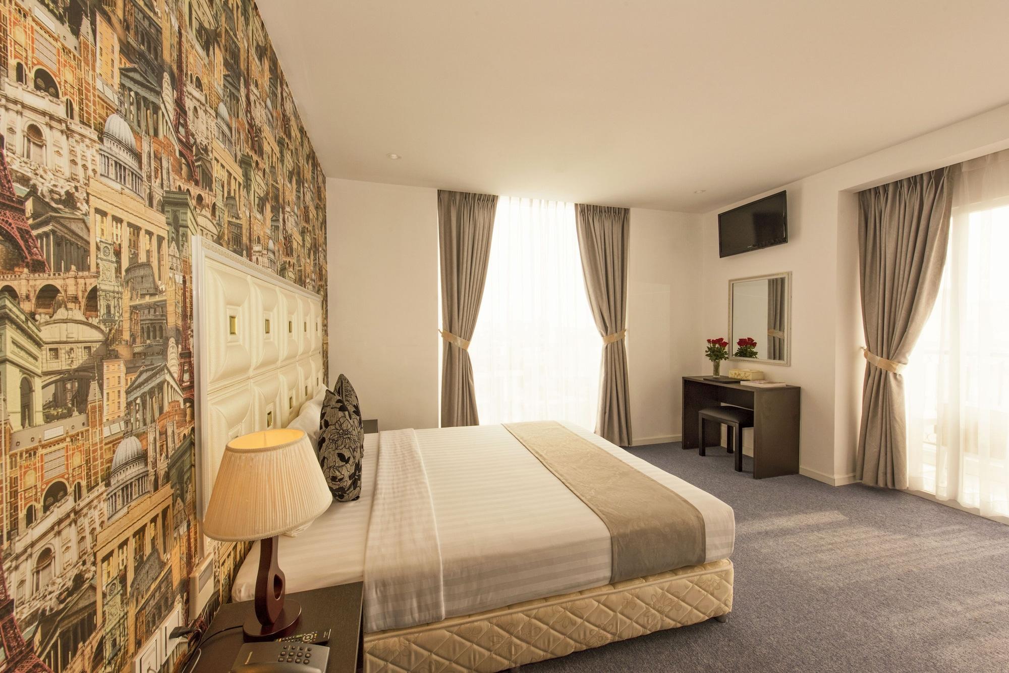 Golden Crown Hotel Ho Chi Minh City Exterior photo
