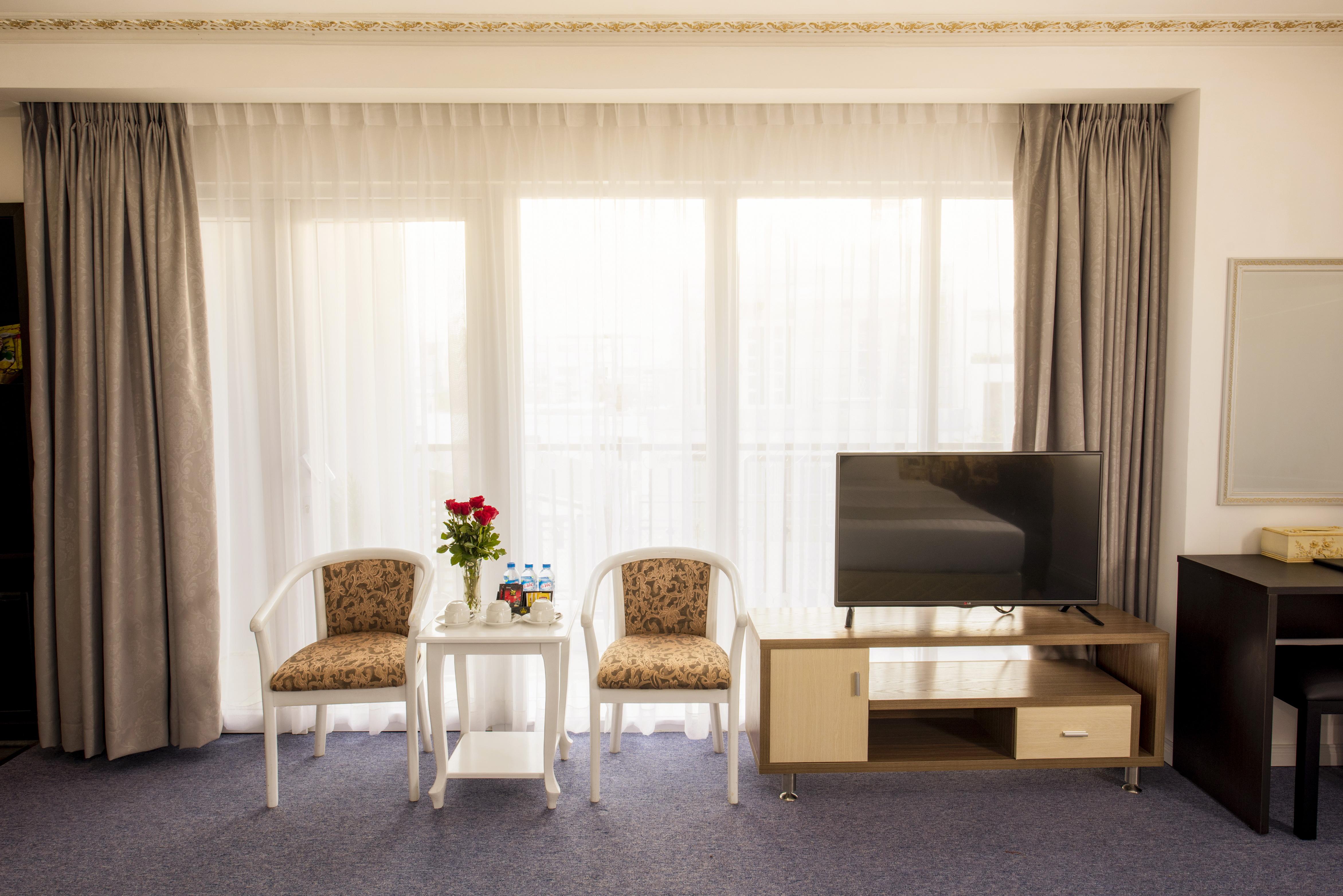 Golden Crown Hotel Ho Chi Minh City Exterior photo